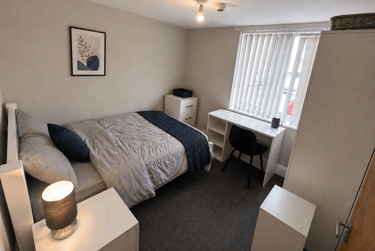 8 bed house, Merthyr Street, Cathays, Cardiff, CF244JL - Image 1