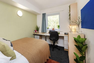 Ensuite at Leighton Hall, Leighton Street, City Centre, Preston, PR18RH - Image 1