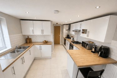 8 bed house, Merthyr Street, Cathays, Cardiff, CF244JL - Image 4