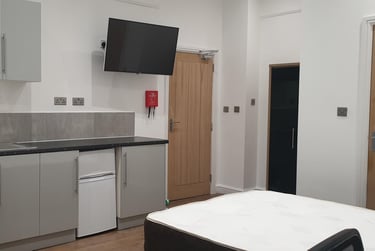 9 bed house, London Road, Victoria Park, Leicester, LE21ND - Image 4