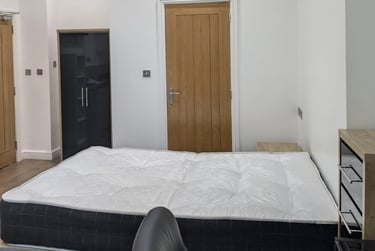 9 bed house, London Road, Victoria Park, Leicester, LE21ND - Image 5