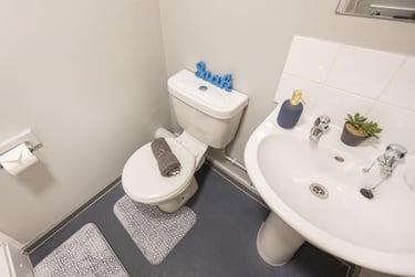 Premium Ensuite at Filbert Village, Linker Road, City Centre, Leicester, LE27FF - Image 5