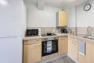 2 Bed Apartment at Filbert Village, Linker Road, City Centre, Leicester, LE27FF - Image 3