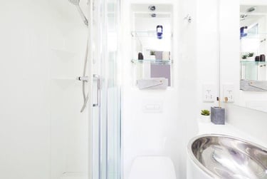 Superior Ensuite at Pillar Box, 71A Hertford Street, City Centre, Coventry, CV11LA - Image 4