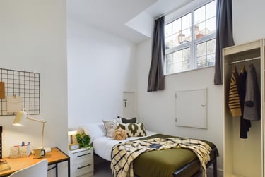 4 bed house, Bower Road, Crookesmoor, Sheffield, S101ER - Image 1