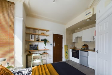 6 bed house, Richmond Road, West End, Lincoln, LN11LQ - Image 1