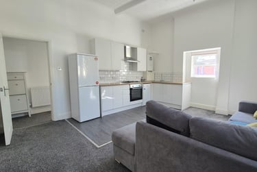 1 bed house, Ladybarn Crescent, Fallowfield, Manchester, M146UU - Image 2
