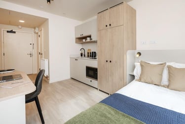 Club Plus Studio - Image 1