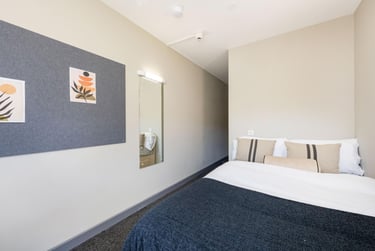 3 Bed Flat at Curzon House, Curzon Street,, City Centre, Nottingham, NG31DJ - Image 2