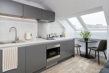 Sky Light Plus Studio at Headrow Court, Park Cross Street, Hyde Park, Leeds, LS12QJ - Image 4