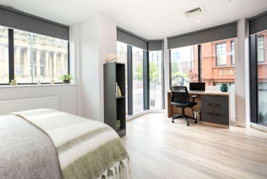 Superior Studio at Headrow Court, Park Cross Street, Hyde Park, Leeds, LS12QJ - Image 2