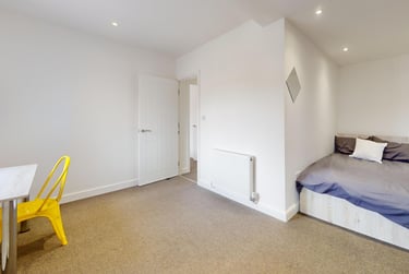 6 bed house, Derwent Drive, City Centre, Loughborough, LE113RJ - Image 6