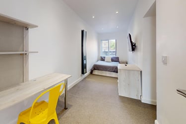 6 bed house, Derwent Drive, City Centre, Loughborough, LE113RJ - Image 12