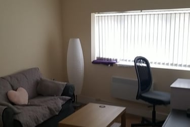 1 bed house, Queens Road, Clarendon Park, Leicester, LE23FL - Image 2