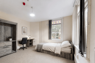 12 bed house, Ashby Road, City Centre, Loughborough, LE113AD - Image 2