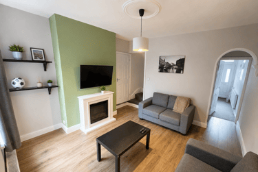 4 bed house, Burleigh Road, City Centre, Loughborough, LE113BA - Image 1