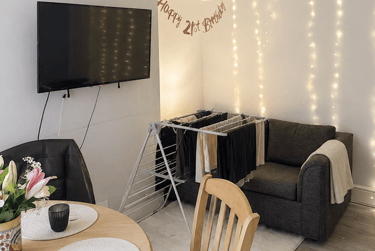 4 bed house, Chestnut Street, City Centre, Loughborough, LE113BE - Image 1