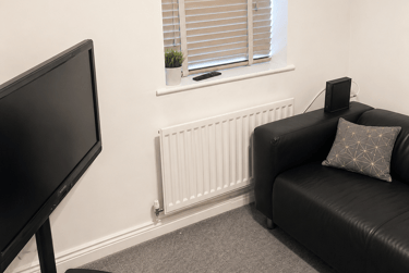 4 bed house, Wren Close, City Centre, Loughborough, LE113HL - Image 2