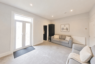 5 bed house, Herrick Road, Shelthorpe, Loughborough, LE112BS - Image 1