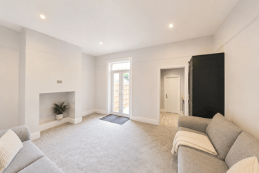 5 bed house, Herrick Road, Shelthorpe, Loughborough, LE112BS - Image 2