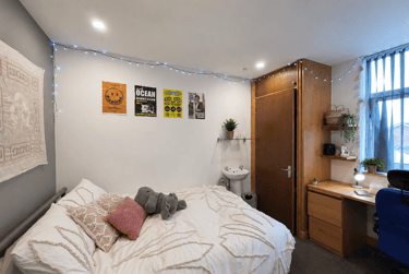 6 bed house, Cycle Road, Lenton, Nottingham, NG72DT - Image 1