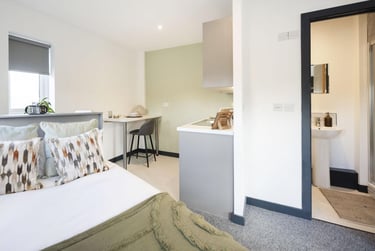Gold Studio at Icon House, Registry Street, City Centre, Stoke, ST41JP - Image 2