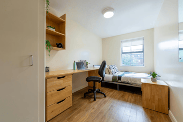 Bronze Non Ensuite - Image 5