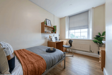 Silver Non Ensuite - Image 2