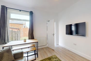 4 bed house, Storer Road, City Centre, Loughborough, LE115EH - Image 9