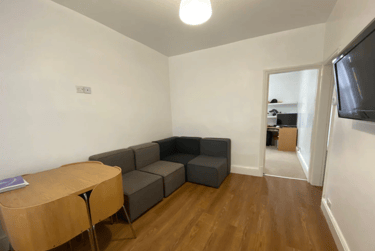 4 bed house, Station Street, City Centre, Loughborough, LE115EF - Image 6