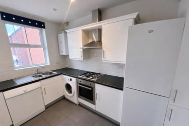 3 bed house, Anchor Close, City Centre, Lincoln, LN57PE - Image 2