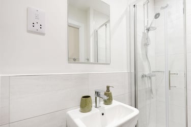 Classic Plus Studio Floor 5-7 at The Sail Works, 3 Bulk Road, City Centre, Lancaster, LA11DF - Image 4