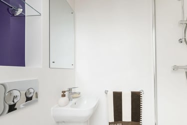 Classic Ensuite - Image 5