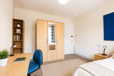 6 bed house, West Parade, West End, Lincoln, LN11QR - Image 1