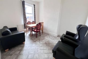 3 bed house, Fieldhead Road, Highfield, Sheffield, S80ZX - Image 2