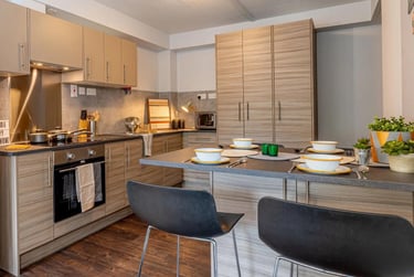 Silver Ensuite - Image 4