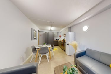Bronze Ensuite - Image 4