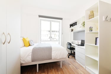 Gold Ensuite - Image 4