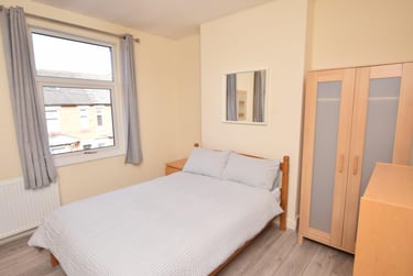 4 bed house, Teversal Avenue, Radford, Nottingham, NG71PX - Image 4