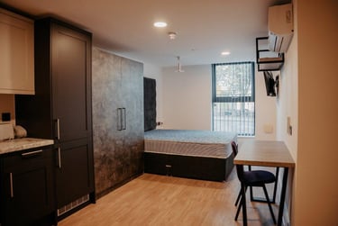 Edition I | Ensuite Bedroom - Image 22