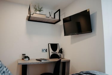 Edition I+ | Ensuite Bedroom with Air Con - Image 26