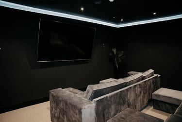 Edition I+ | Ensuite Bedroom with Air Con - Image 30