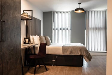 Edition I+ | Ensuite Bedroom with Air Con - Image 34