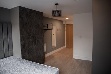 Edition I+ | Ensuite Bedroom with Air Con - Image 37