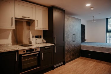 Edition I+ | Ensuite Bedroom with Air Con - Image 45