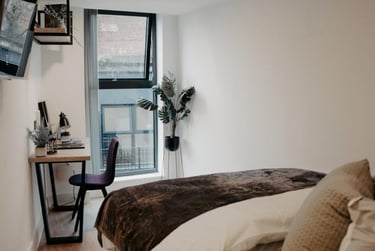 Edition III | Standard Room, King Sized Bed at Volume Works, 37-40 Hanley Street, Newtown, Birmingham, B193SP - Image 1