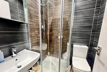 6 bed house, Cemetery Road, Sharrow, Sheffield, S118FQ - Image 9