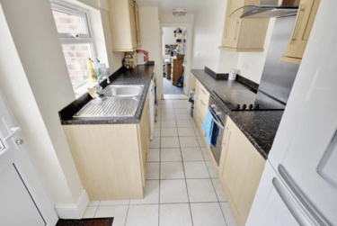 3 bed house, Heathcoat Street, City Centre, Loughborough, LE113BW - Image 2