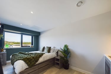 Crown Suite at Crown Place, St Ann's Well Road, The Old Meadows, Nottingham, NG31ED - Image 2