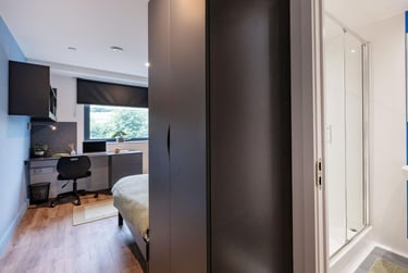 Classic Studio at Hollis Wharf, Lower Bristol Road, Oldfield Park, Bath, BA21FH - Image 5